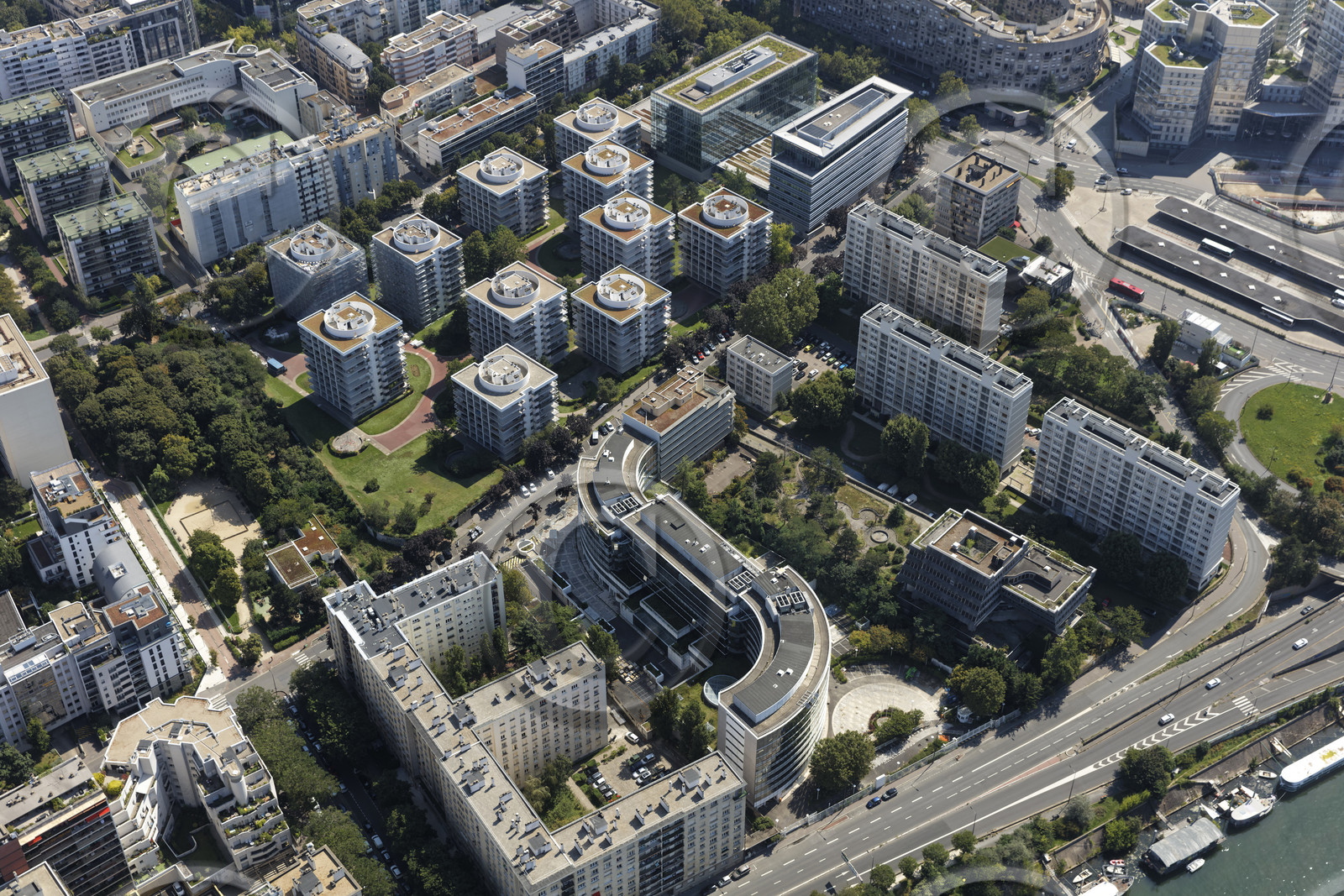 Le département des Hauts-de-Seine (Région Ile-de-France) en vues aériennes obliques