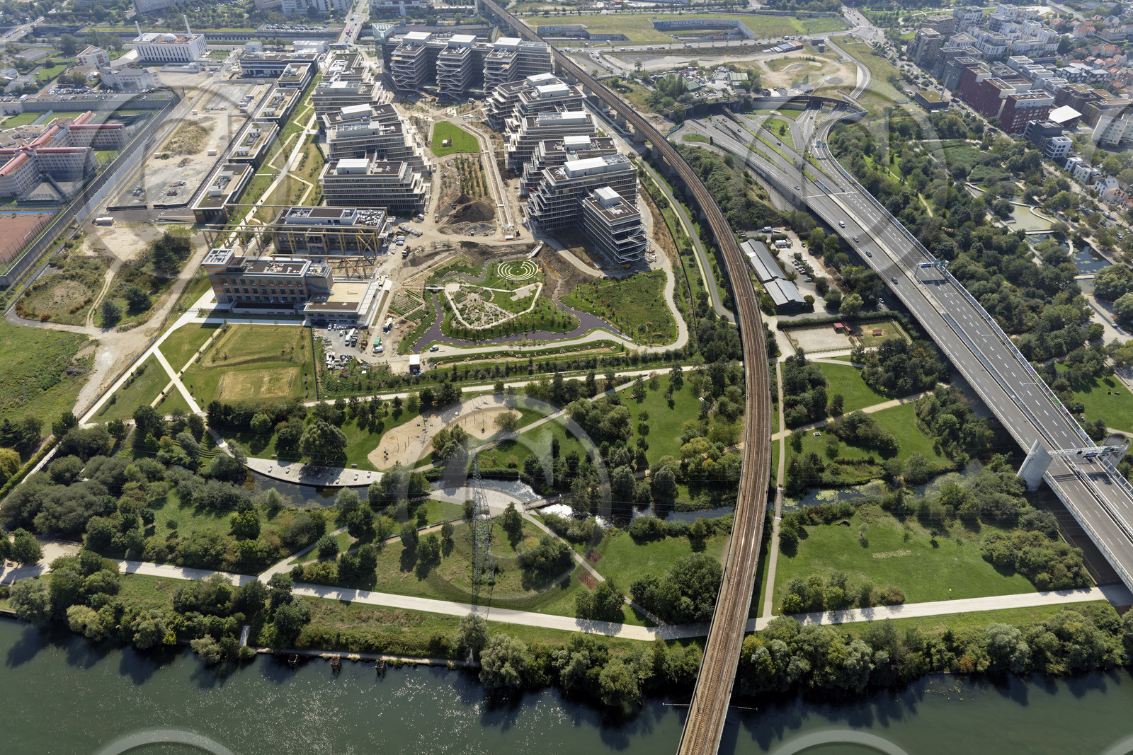 Le département des Hauts-de-Seine (Région Ile-de-France) en vues aériennes obliques