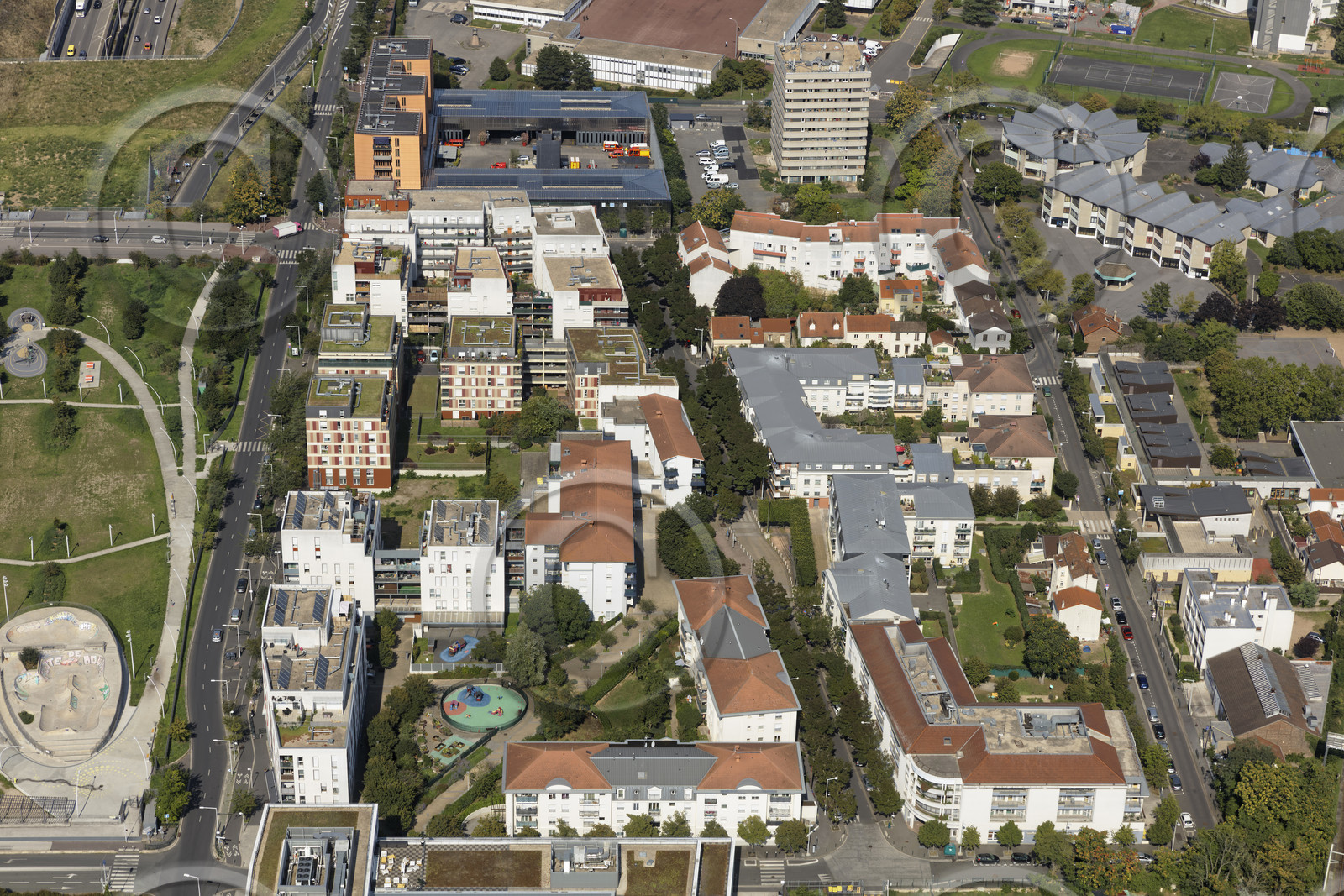 Le département des Hauts-de-Seine (Région Ile-de-France) en vues aériennes obliques