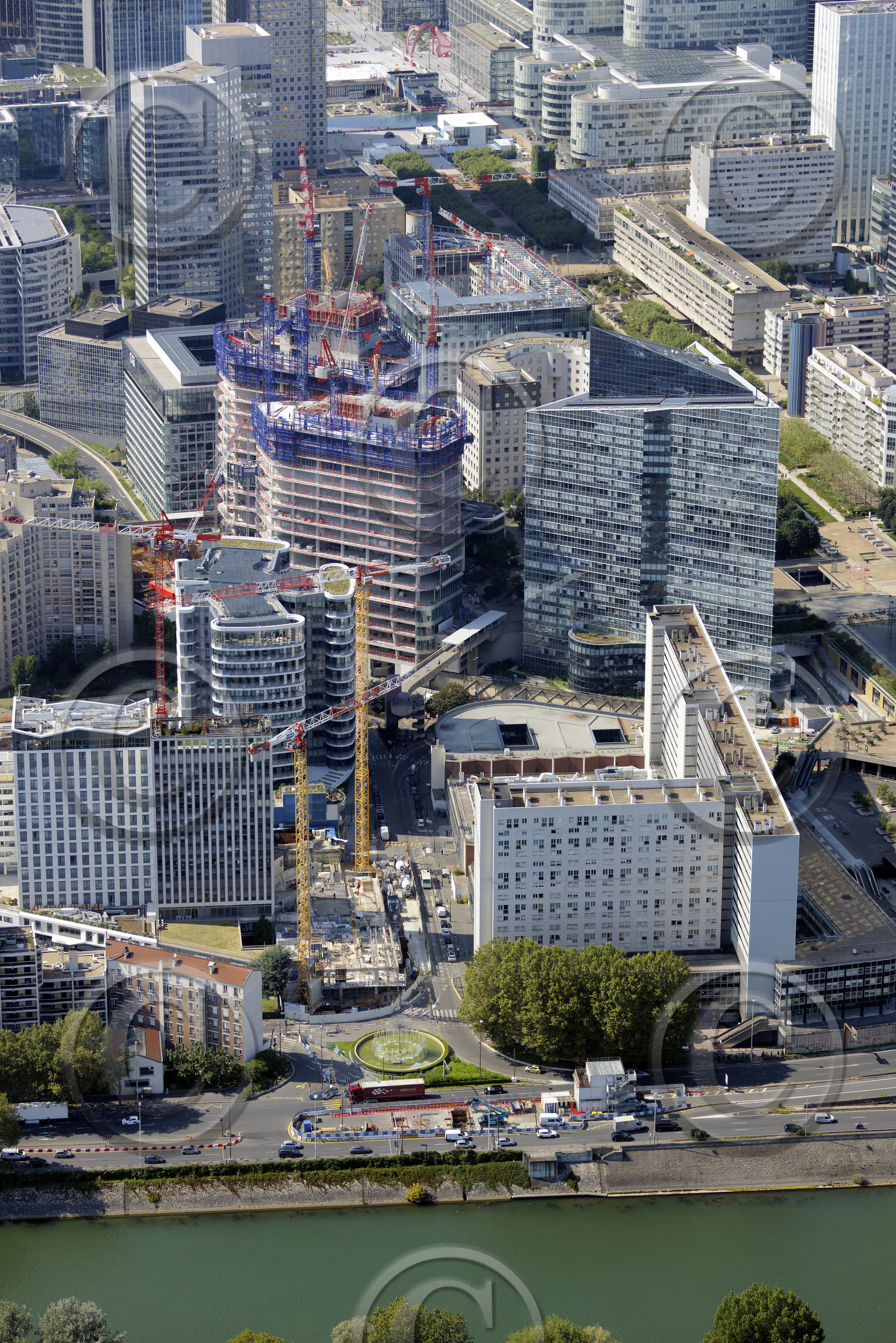 Le département des Hauts-de-Seine (Région Ile-de-France) en vues aériennes obliques